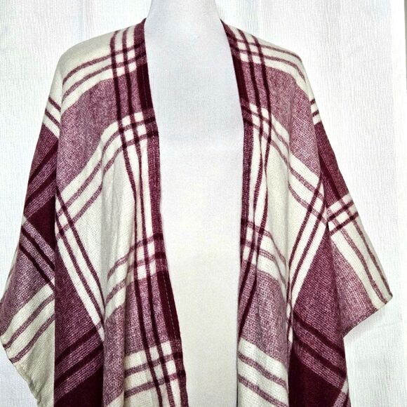 Banana Republic Mariana Deep Red Plaid Fringe Cashmere Blend Poncho Wrap Sweater - Picture 4 of 10